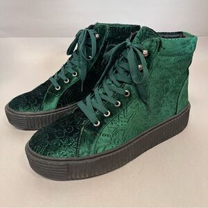 QUPID | Green Velvet Dream Creeper Hi Top Platform Sneaker 9